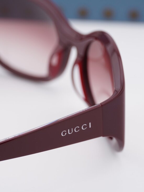 Gucci GG2012S 002 Square Sunglasses - Solid Burgundy\\Burgundy Gradient main image 10